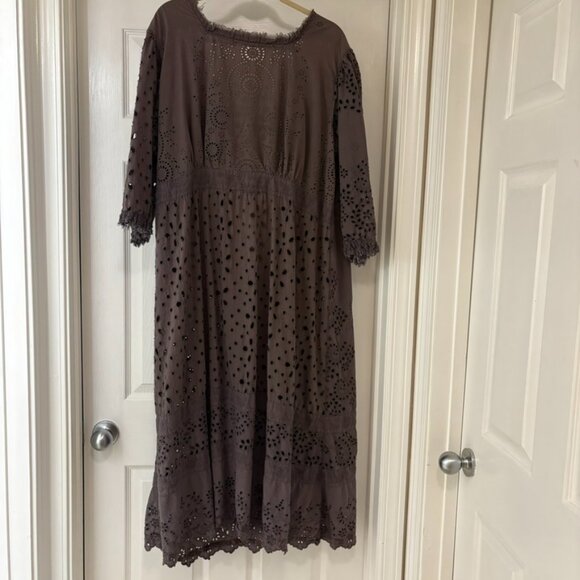 Magnolia Pearl Eyelet Maevry Dress, Ozzy OS - Picture 3 of 8